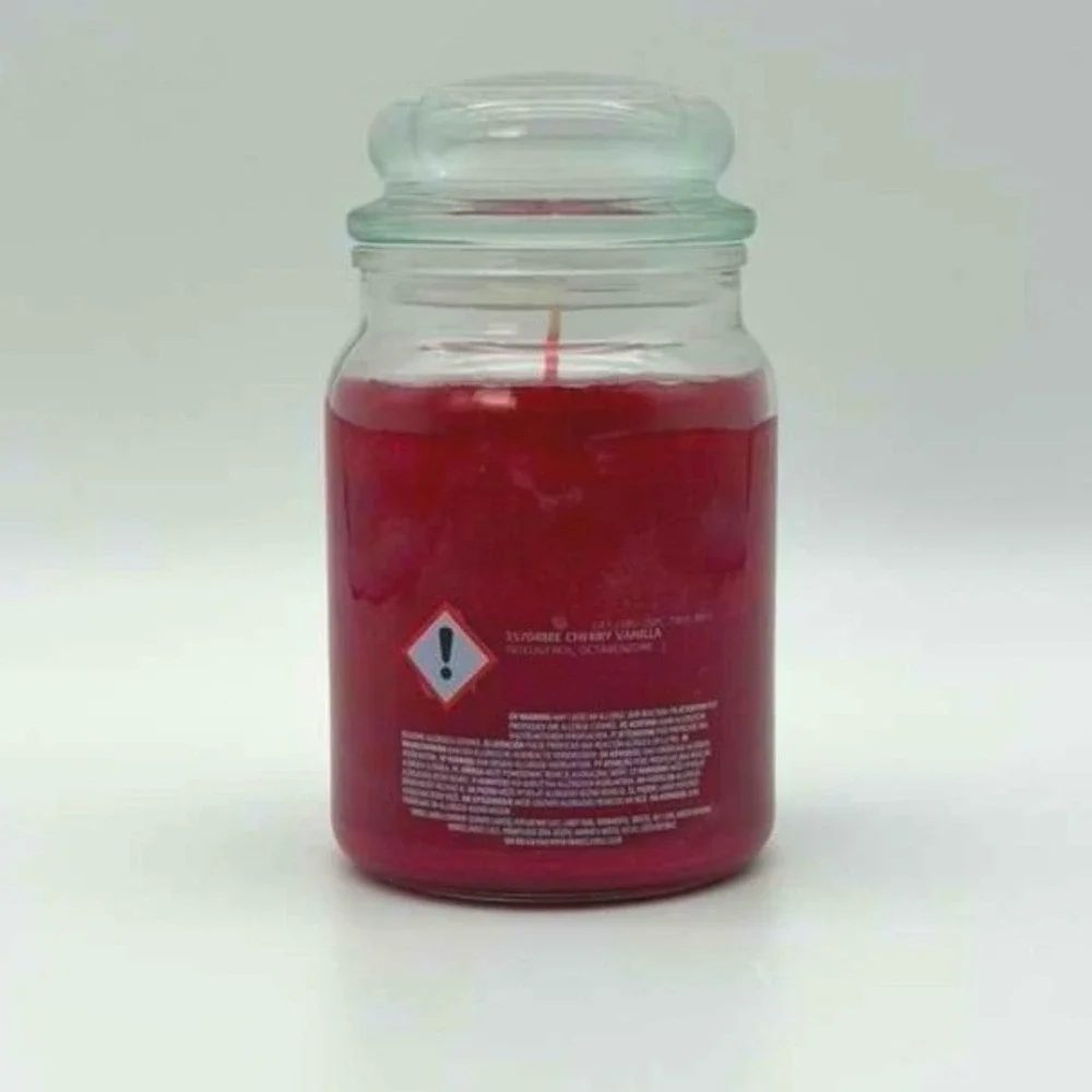 Yankee Candle Cherry Vanilla Medium Jar - Scented Candle -‎ NWT